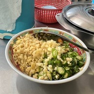 เมนูของร้าน โต ข้าวมันไก่ตอน โจ๊ก ต้มเลือดหมู ประเสริฐมนูกิจ42