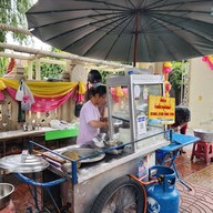 เจ้หมวยก๋วยเตี๋ยวหมูสับต้มยำ