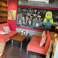 บรรยากาศ Brioche coffee & bakery (บริโอเช่ เบอเกอรี่)