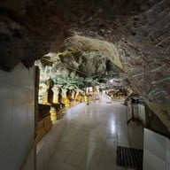 วัดเขาถ้ำคีรีวงค์