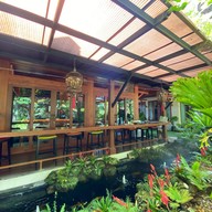 Khunnai Gallery สันป่าตอง