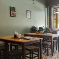 บรรยากาศ ชาม ก๋วยเตี๋ยวขาหมูเมืองทอง เมืองทองธานี