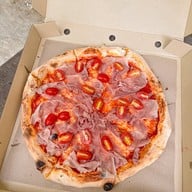 Vesuvio Pizza Bangkok สุขุมวิท 8