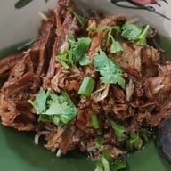 เมนูของร้าน ชาม ก๋วยเตี๋ยวขาหมูเมืองทอง เมืองทองธานี