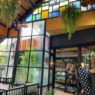 บรรยากาศ Brioche coffee & bakery (บริโอเช่ เบอเกอรี่)