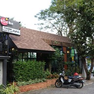 หน้าร้าน Brioche coffee & bakery (บริโอเช่ เบอเกอรี่)