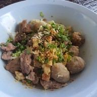 ร้านน้ำเงี้ยวลุงหมาน หนองบัวเชียงราย