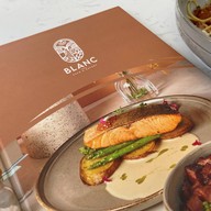 Blanc Café & Eatery