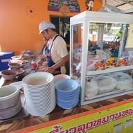 ร้านน้ำเงี้ยวลุงหมาน หนองบัวเชียงราย