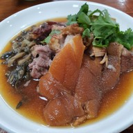 เล้งเลือดหมู