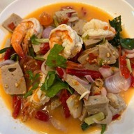 บ้านนู๋นิด ส้มตำ&ยำแซ่บ