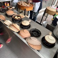 อ้วนบะกุ๊ดเต๋ ประชานิเวศน์