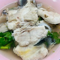 ข้าวต้มหัวปลาเมืองชล เชียงใหม่