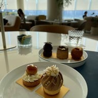 เมนูของร้าน The Lobby Lounge Regent Hong Kong