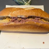 เมนูของร้าน Banh Mi Huynh Hoa