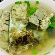 ข้าวต้มหัวปลาเมืองชล เชียงใหม่