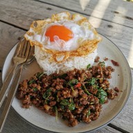 กะเพราไอ้สอง