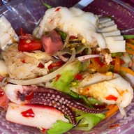 ยำแซ่บปากซอย หมู่บ้านเสรี อ่อนนุช70