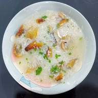 ขนมจีน 4 ภาคน้องลัคกี้