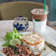 เมนูของร้าน charm coffee ตลิ่งชัน