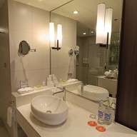 เลอเมอริเดียนสุวรรณภูมิแบงคอกกอล์ฟรีสอร์ทแอนด์สปา