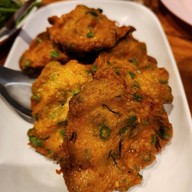 รุ่งโภชนา