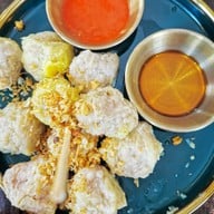 เกษมโภชนา by แม้ว ถนนเลี่ยงตลาดหนองมน