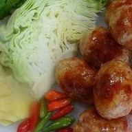 ไส้กรอกอิสาน สาวใต้-ซอยสบายใจ ปากซอยสบายใจ