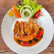 กินข้าว กินปลา (halal)