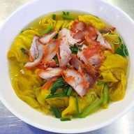 เมนูของร้าน บะหมี่เกี๊ยวนายแดง