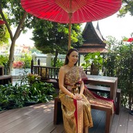 บ้านเวียงเหล็ก Café & Residence