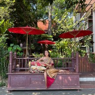 บ้านเวียงเหล็ก Café & Residence