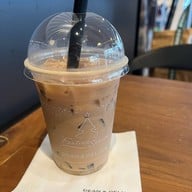 DEAN & DELUCA ตึกปาร์คเวนเชอร์