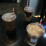 Choco&co ช็อกโกแลต / กาแฟ / วาฟเฟิล / ของทอด (ฮาลาล) ถนนฤาดี ปัตตานี