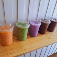 ชิลล์ เฮาส์ คาเฟ่ สมุทรปราการ