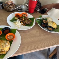 ผัดไทเฟื่องฟู ดองกะเม็ด ดองกะเม็ด