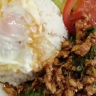 ร้านตามสั่ง(หน้าวัดโพธิวราราม)by took