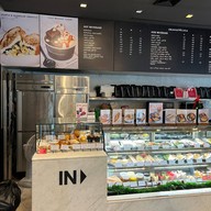 DEAN & DELUCA ตึกปาร์คเวนเชอร์