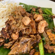 ผัดไทเฟื่องฟู ดองกะเม็ด ดองกะเม็ด