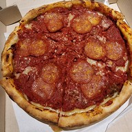 Capone's Pizza Sukhumvit 23