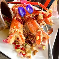 The Mae Klong Cafe and Restaurant (เดอะ แม่กลอง) -