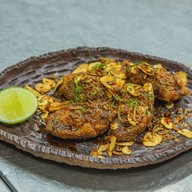 เที่ยงตรง By House Number 1712