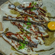 เที่ยงตรง By House Number 1712