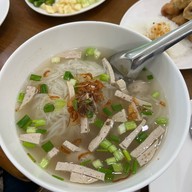 เมนูของร้าน พรแหนมเหนือง ชลบุรี