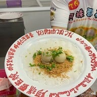 A Zhu Peanut Ice Cream Roll