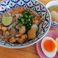 เมนูของร้าน ก๋วยเตี๋ยวสุโขทัย ลุง-ป้า สาย3 เพชรเกษม69