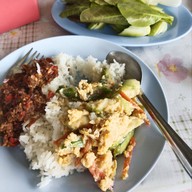 เมนูของร้าน แกงใต้นายติ๊ง  สาขา4