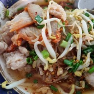 เมนูของร้าน ก๋วยเตี๋ยวติดแอร์ เจ๊จวน