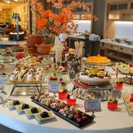 ห้องอาหาร at Café โรงแรม Grand Richmond Hotel นนทบุรี โรงแรมแกรนด์ ริชมอนด์