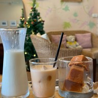 เมนูของร้าน กาแฟไปยาลใหญ่